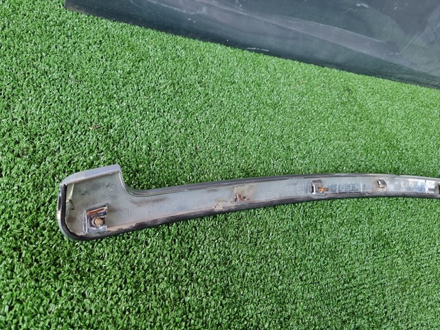TOYOTA 7577060010 Накладка на капот в наличии Украина
