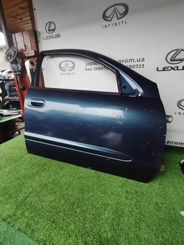 Пассажирская передняя дверь 8010095F0D NISSAN