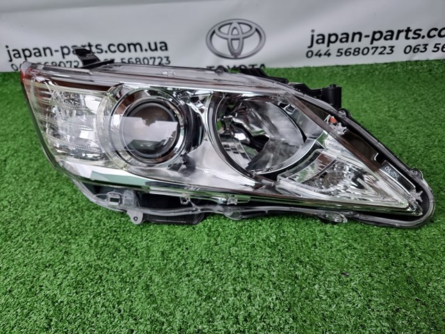 TOYOTA 8113033841 Фара правая в наличии Павлоград