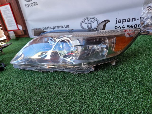 TOYOTA 8115006500 Левая фара в наличии Винница