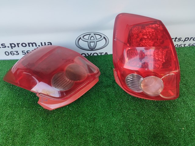 Задняя правая фара 8155102380 TOYOTA