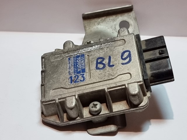 Коммутатор системы зажигания 8962112010 TOYOTA