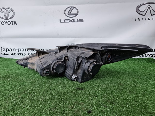 921023Q000 HYUNDAI Правая фара купить в Павлоград