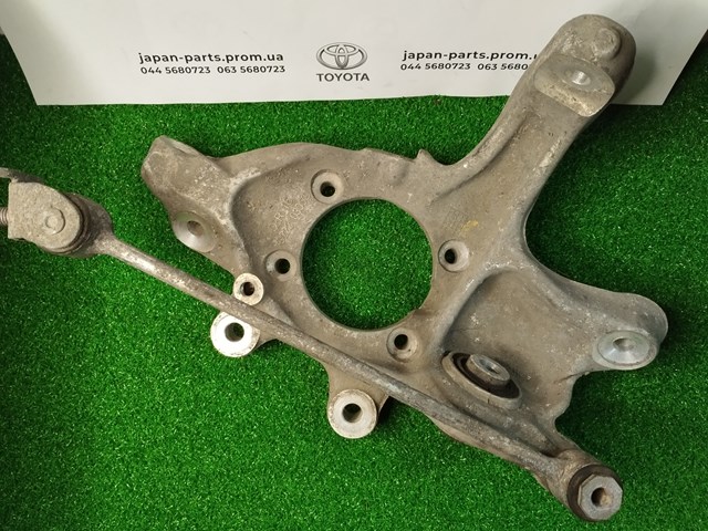 Кулак поворотный правый A2223501041 MERCEDES