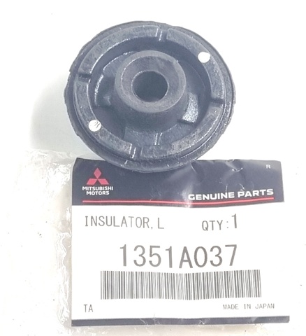 MITSUBISHI 1351A037 Кронштейн радиатора нижний в наличии Каменское