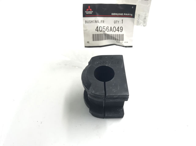 4056A049 MITSUBISHI Втулка стабилизатора переднего внутренняя купить в Николаев