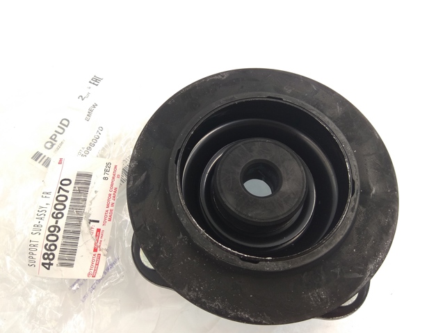 Опора передней стойки 4860960070 TOYOTA