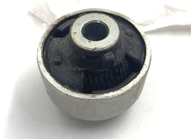 54570BB00A NISSAN Сайлентблок переднего нижнего рычага купить в Ирпень