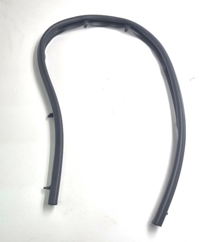 Уплотнитель под капот 5902A021 MITSUBISHI