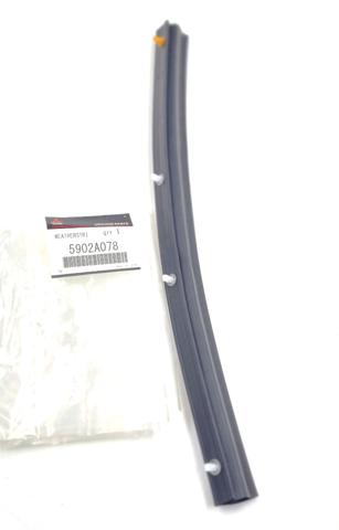 5902A078 MITSUBISHI Уплотнитель капота купить в Украина