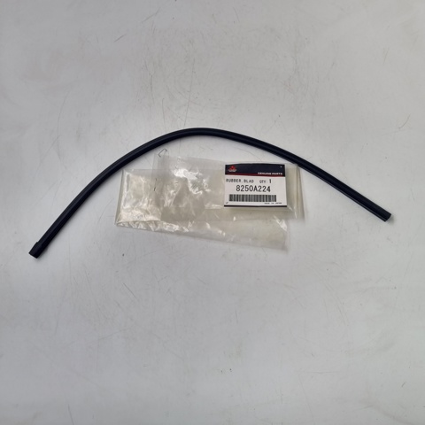 Резинка стеклоочистителя пассажирская 8250A224 MITSUBISHI