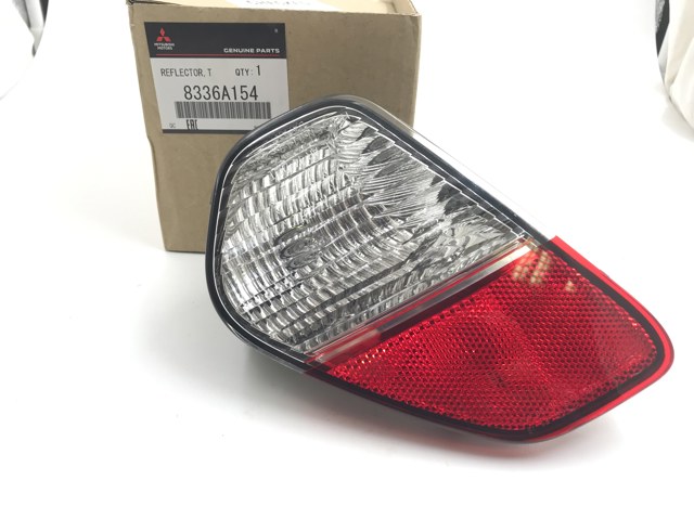 MITSUBISHI 8336A154 Фонарь заднего бампера правый в наличии Львов