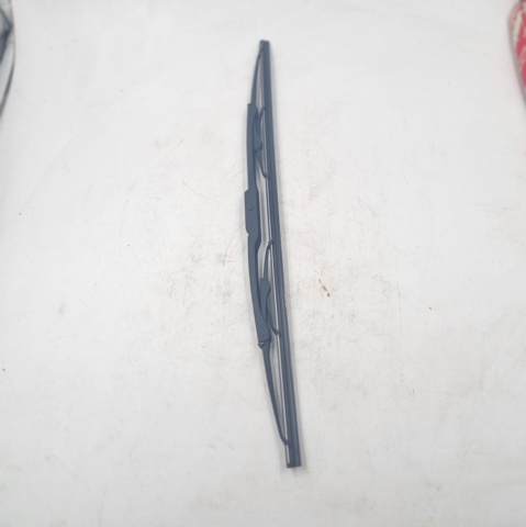 Щетка дворника правая 85212YZZAJ TOYOTA