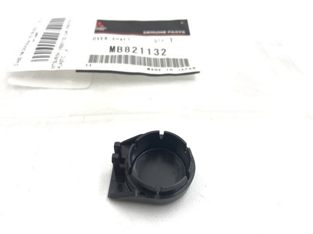 MB821132 MITSUBISHI Заглушка гайки крепления поводка переднего дворника купить в Харьков