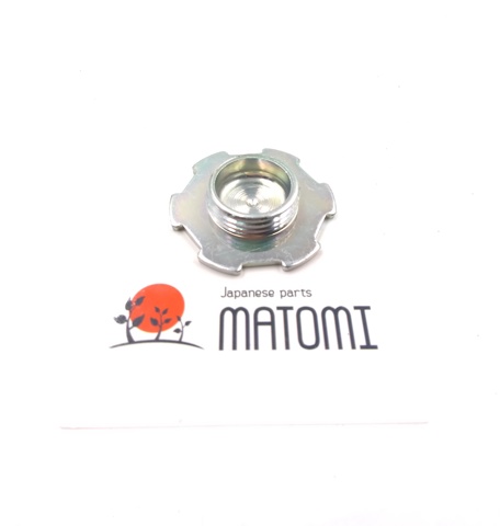 Крышка маслянного насоса MD125376 MITSUBISHI