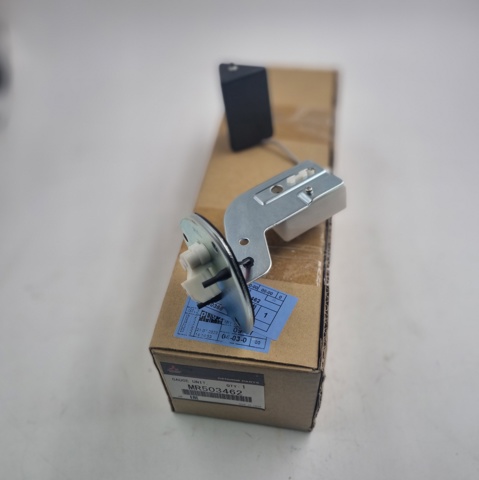 MITSUBISHI MR503462 Датчик уровня топлива в баке в наличии Украина