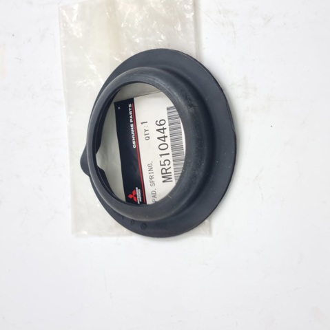 MR510446 MITSUBISHI Проставка (резиновое кольцо) пружины задней нижняя купить в Тернополь