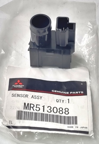 MR513088 Датчик температуры салона купить Чернигов