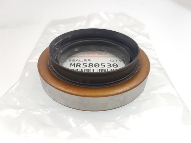 MR580530 MITSUBISHI Сальник хвостовика редуктора заднего моста купить в Одесса