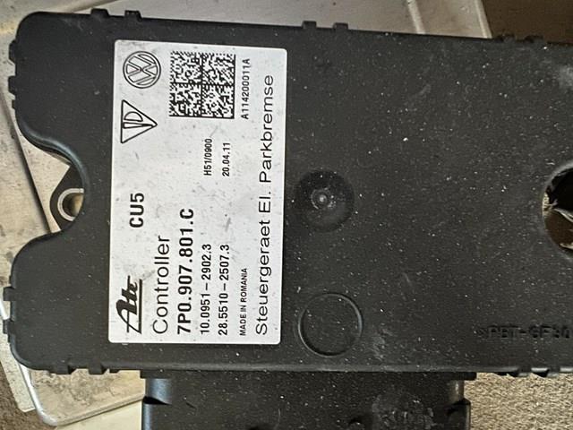 Блок управления электромеханического стояночного тормоза 7P0907801C VAG