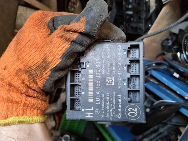 Блок комфорта задней двери A1669006307 MERCEDES