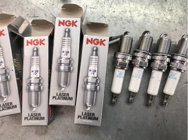 NGK PFR7S8EG Свечи зажигания в наличии Ужгород