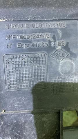 RENAULT 0001045706 Решетка радиатора в наличии Харьков