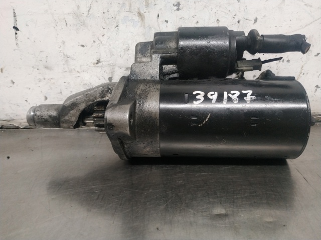 Motor de arranco 0001109021 VAG