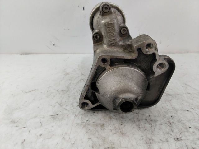 RENAULT 0001136008 Стартер в наличии Николаев