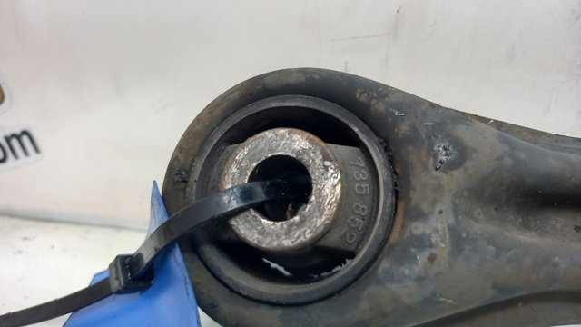 Q0001765V005000000 MERCEDES Поперечный рычаг задней подвески купить в Ровно
