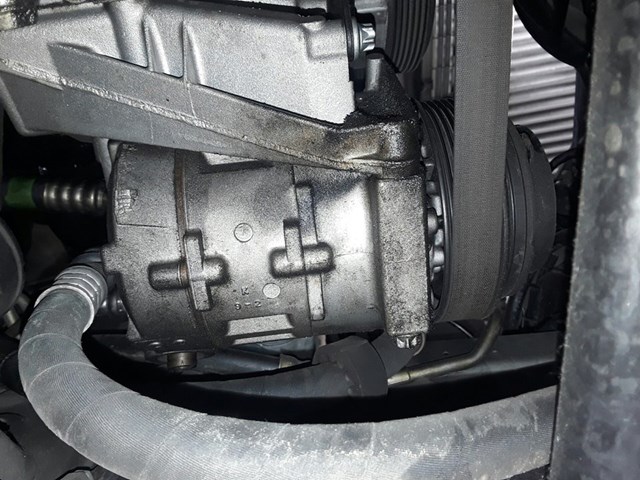 Compressor de ar condicionado para Mercedes-Benz Classe C (W202) (1993-2000) C 200 (202.020) 111.941 0002340711