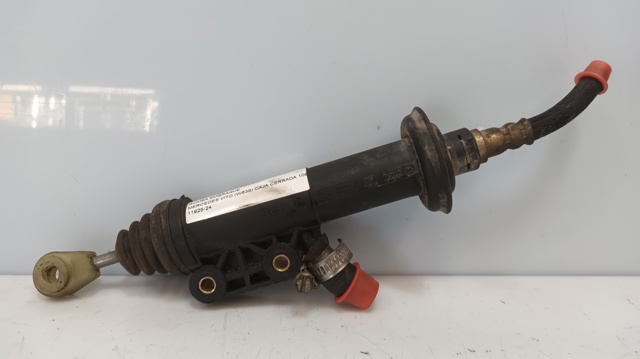 Cilindro mestre de embraiagem 0002903212 MERCEDES