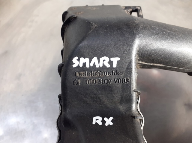 MERCEDES 0003007V003 Радиатор интеркуллера в наличии Ровно