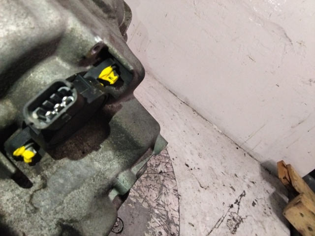 MERCEDES 0003202V015 КПП в сборе (механическая коробка передач) в наличии Черновцы