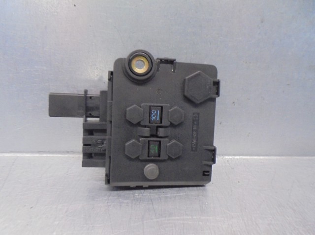 A0005401950 MERCEDES Блок предохранителей купить в Украина