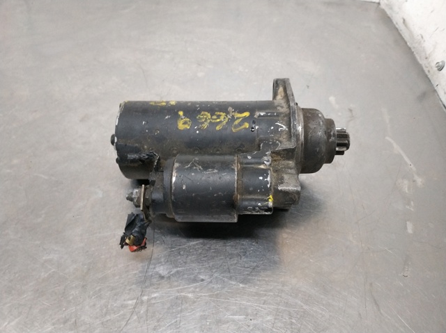 Motor de arranco 001125012 VAG