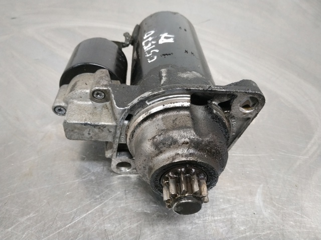 Motor de arranco 001125012 VAG