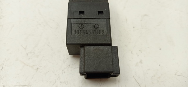 MERCEDES 0015452009 Датчик стоп сигнала в наличии Черновцы