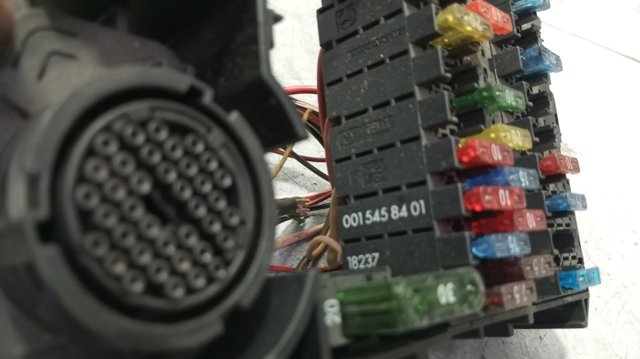0015458401 MERCEDES Блок предохранителей купить в Ирпень