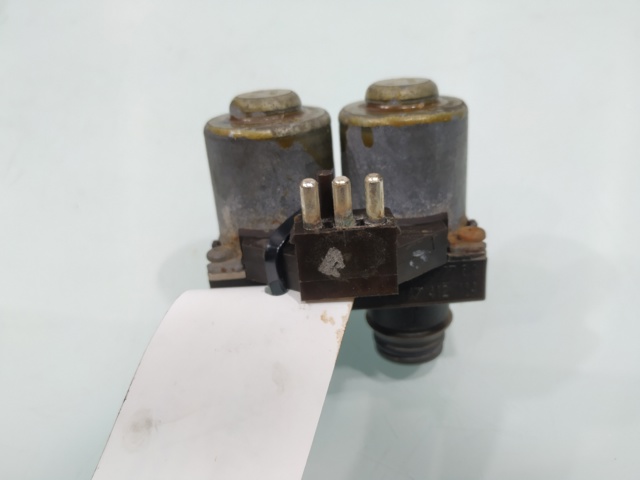 MERCEDES 0018307784 Кран печки в наличии Одесса