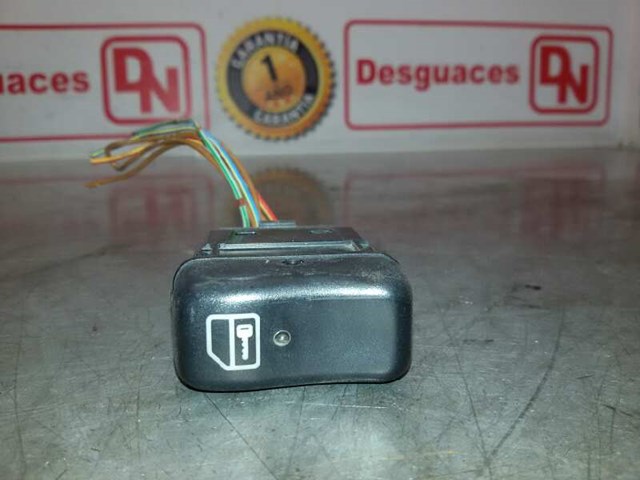 Botão de bloqueio de portas 0045450907 Mercedes