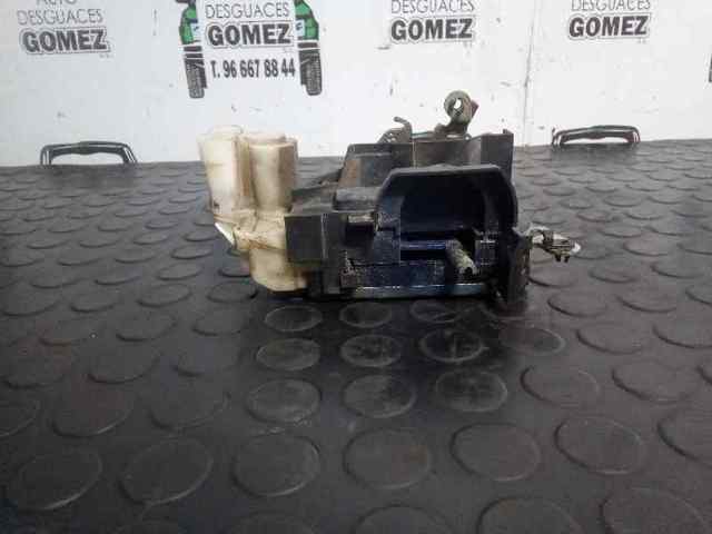 Fecho da porta dianteira esquerda Fiat Punto 2 188