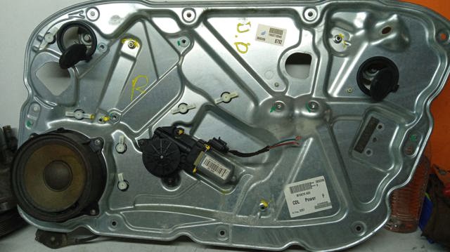 Regulador de janela frontal direita para Alfa Romeo 159 2.4 JTDM Q4 (939AXMB2) 939A9000 0071740121