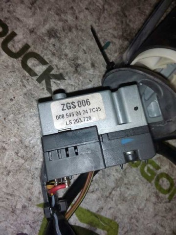 MERCEDES 0085450424 Правый подрулевой переключатель в наличии Запорожье