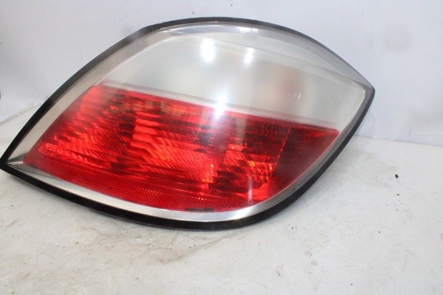 OPEL 00865302 Фонарь задний правый в наличии Полтава