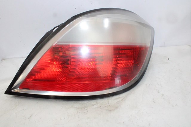 Luz traseira direita para Opel Astra H 1.3 CDTI (L48) Z13DTH 00865302
