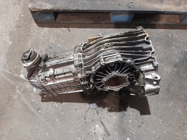 VAG 012301211AE в наличии Ужгород