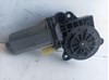 Motor de acionamento de vidro da porta dianteira direita 0130821939 FORD