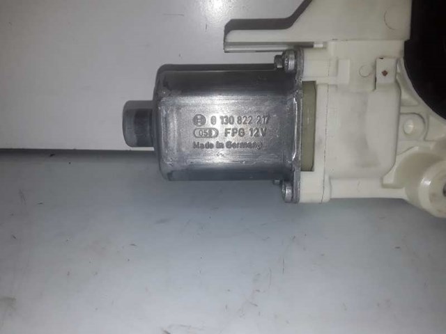 FORD 0130822217 Мотор стеклоподъемника двери передней левой в наличии Киев