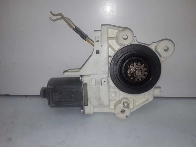 FORD 0130822217 Мотор стеклоподъемника двери передней левой в наличии Житомир